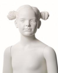 Q-Kids dětská figurína Alice 6 roků, postoj 1, prolisované vlasy, bílá